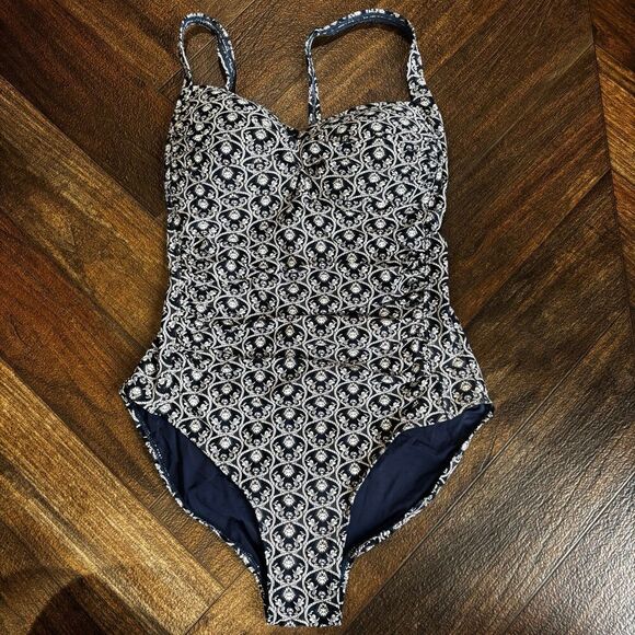 Nip Tuck Swim Joanne Tummy Control One Piece Swimsuit - Picture 2 of 9